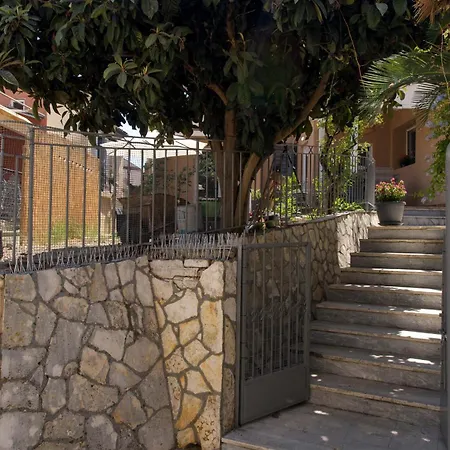 Porto House *
